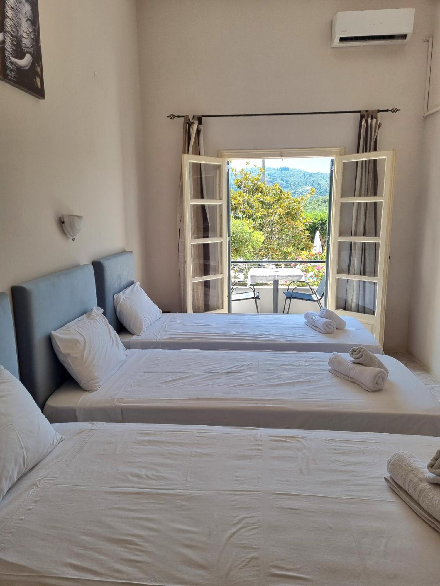 Irida Studios And Suite Paleokastritsa Exteriör bild